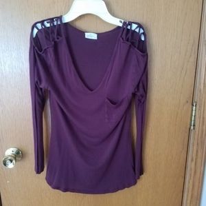 Stringed long sleeve